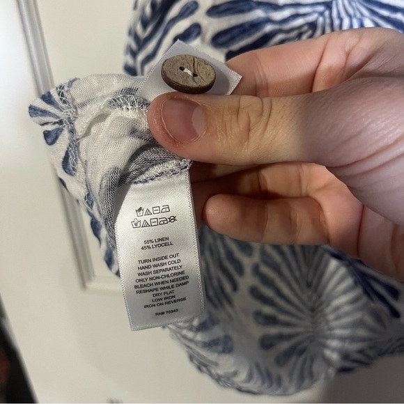 Joie Linen Short Sleeve Top Button Shoulder Blue & White Tropical Size 2X Leaf - Picture 10 of 10